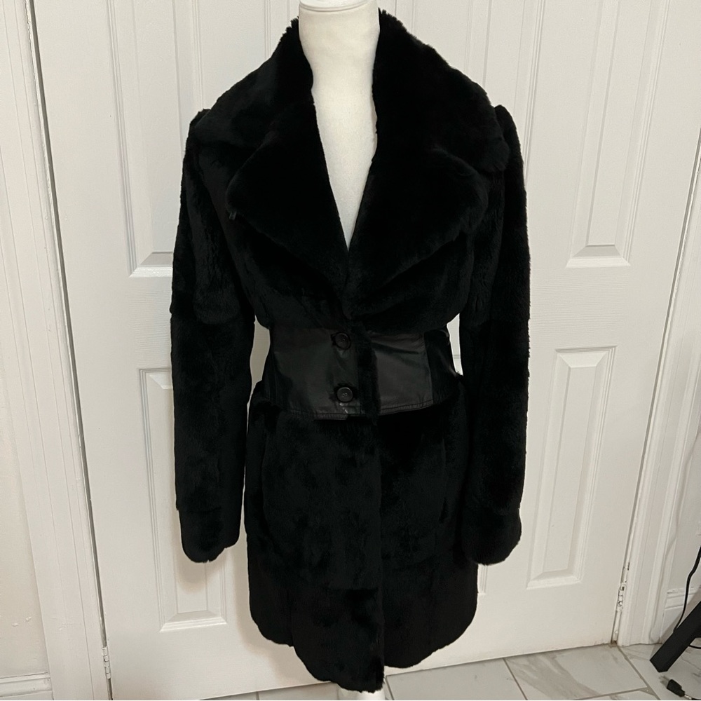 Made in Italy Patrizia Pepe stunning Black Teddy Coat